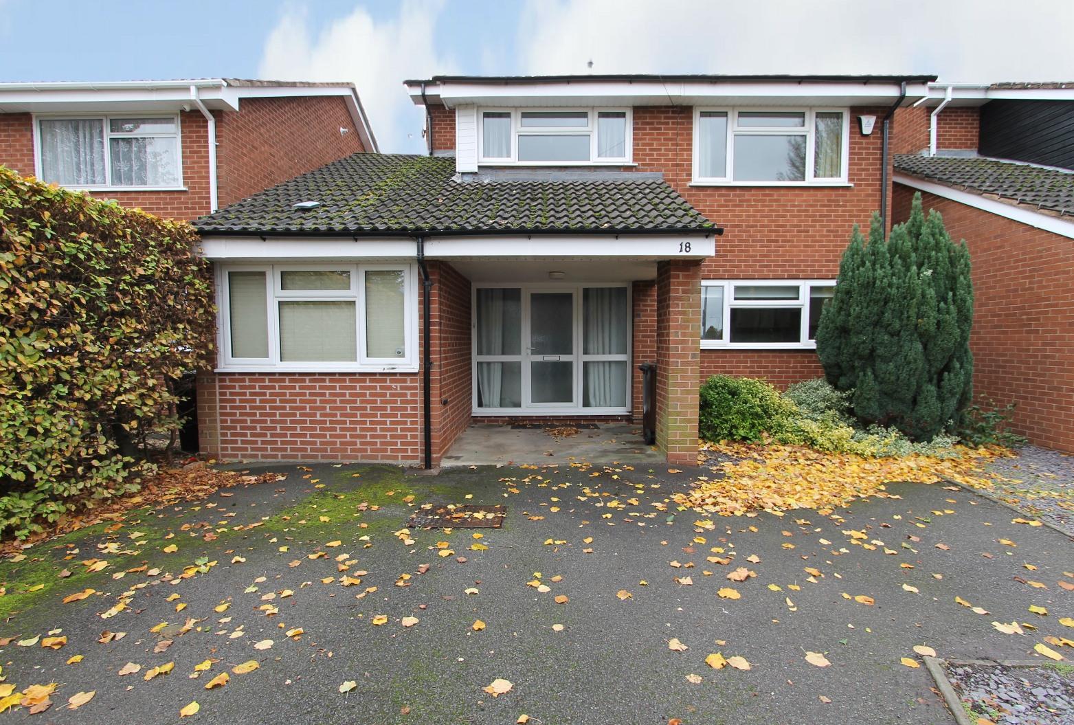 4 bed property in Linden Avenue, Kidderminster